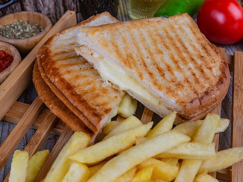 KAŞARLI TOST